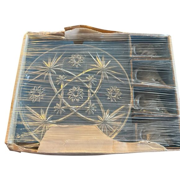 Vtg MCM Plate Tea Cup Set Anchor Hocking Early American Prescut 8 Piece Snack - Picture 15 of 16